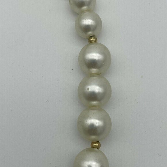 Faux Pearl Necklace Gold Tone Knots & Spacers 26" - Picture 3 of 6